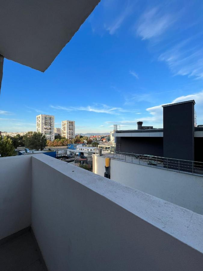 Al Malina 3Bdr Family Apt With Parking Space Near Airport And Iec Sofia Esterno foto